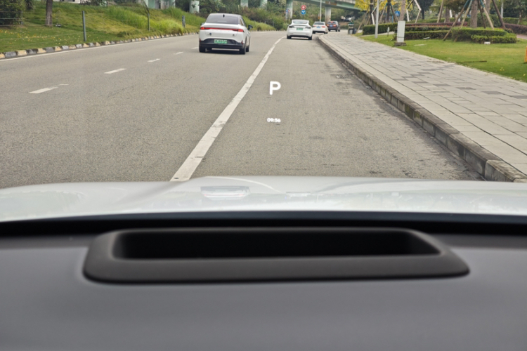 理想汽车 理想L6 2024款 Max中控内饰7002