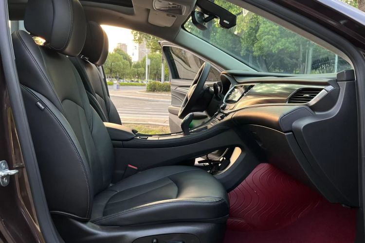 别克 君越 2018款 20T 精英型中控内饰7004