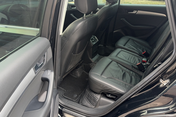 奥迪Q5 2015款 40 TFSI 技术型中控内饰7003