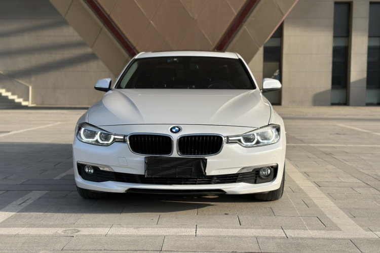 宝马3系 2017款 320Li 时尚型车身外观6001