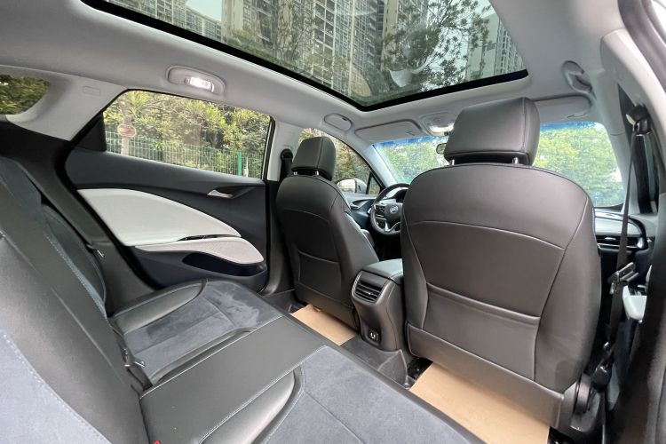 别克 微蓝6 2022款 插电混动 互联智慧型中控内饰7008