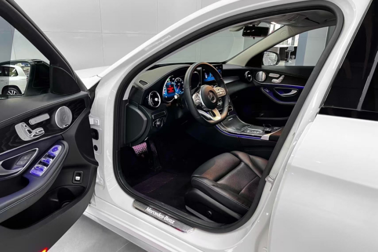 奔驰C级 2021款 C 260 L 运动星耀臻藏版中控内饰7003