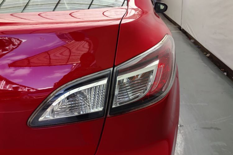 马自达3星骋 2013款 三厢 1.6L 自动精英型车身外观6011