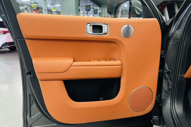 理想汽车 理想L7 2024款 MAX中控内饰7011