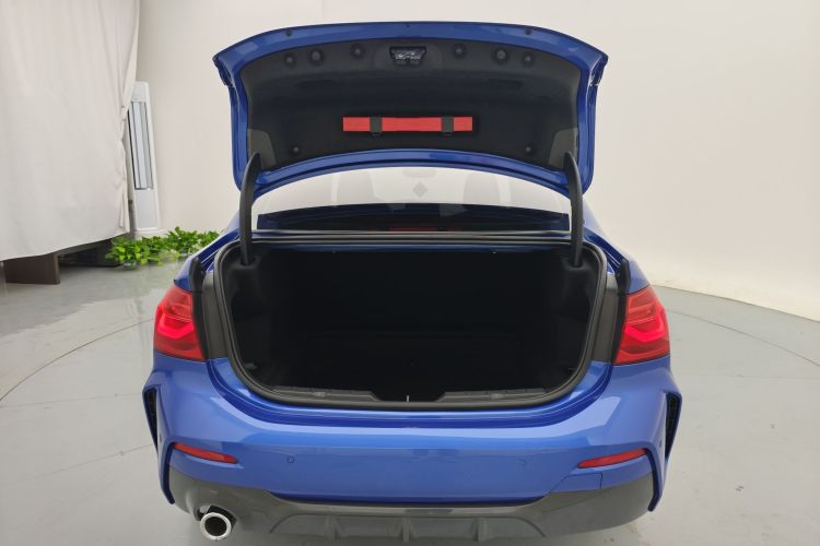 宝马1系 2019款 118i M运动套装车身外观6012