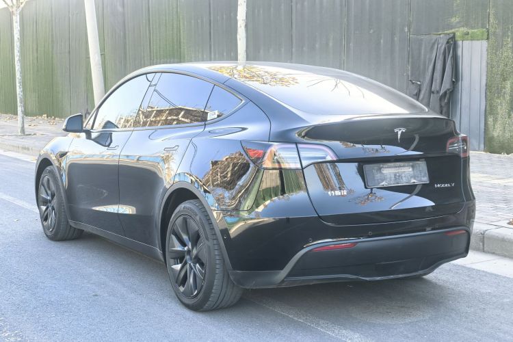 特斯拉 Model Y 2023款 长续航全轮驱动版车身外观6004