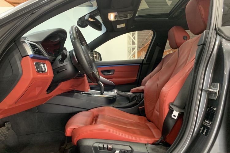 宝马4系  425i Gran Coupe M运动曜夜版中控内饰7002