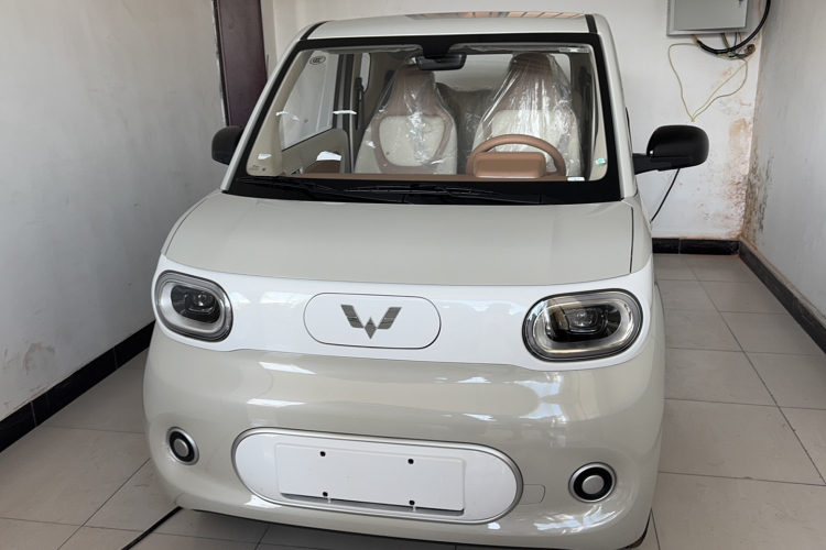 五菱汽车 宏光MINIEV 2024款 第三代 215km 青春版车身外观6001