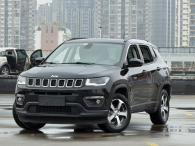Jeep 指南者 2020款 220T 自动领先版