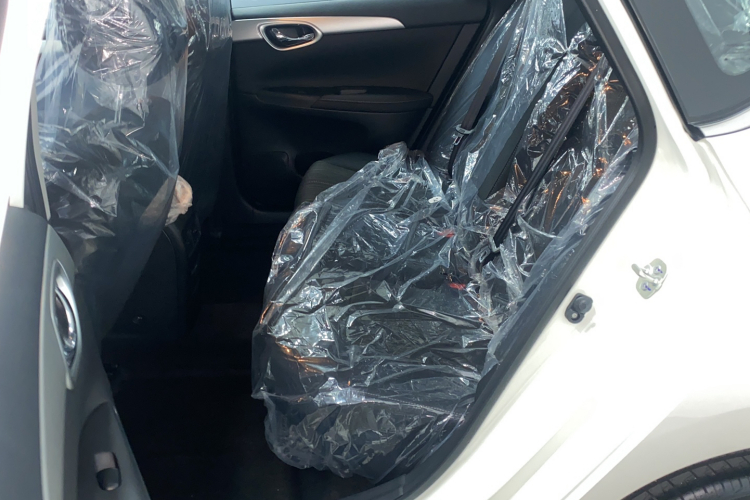 日产 轩逸 2024款 改款二 经典 1.6XE CVT舒适版中控内饰7001