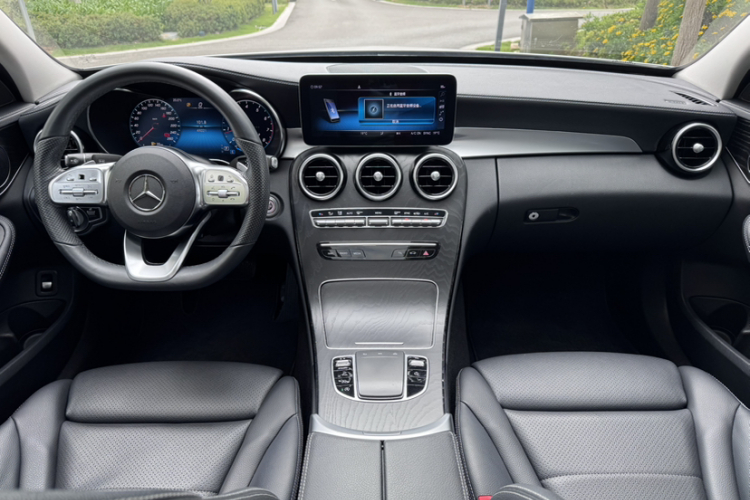 奔驰C级 2021款 C 200 L 时尚型运动版中控内饰7002