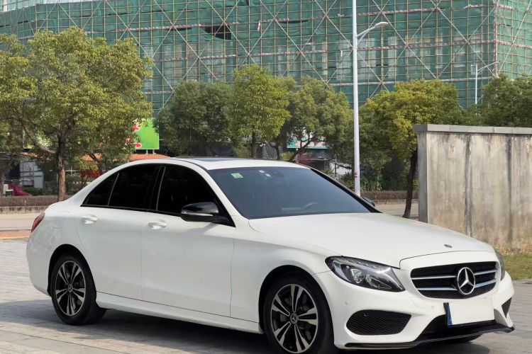 奔驰C级 2018款 C 200 运动版车身外观6002