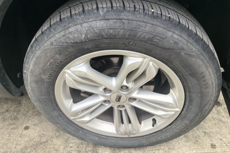 观致5 2018款 改款 1.6T 自动领先型车身外观6007