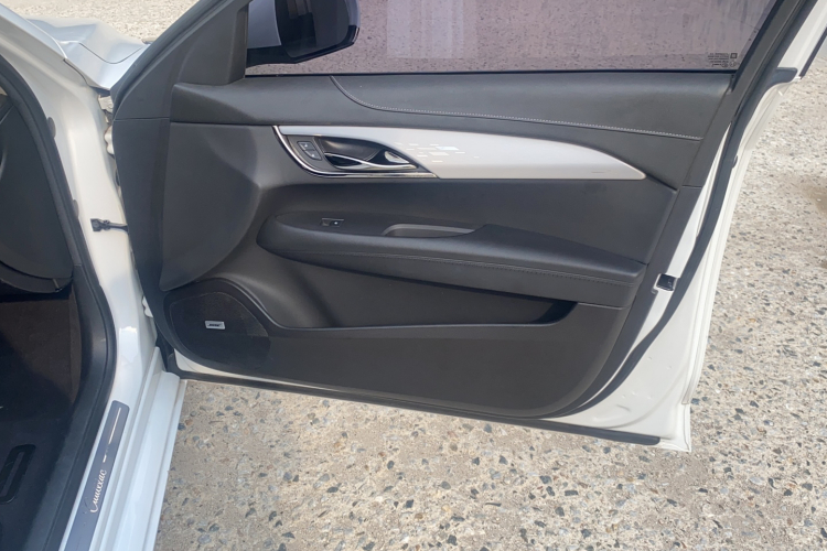 凯迪拉克ATS-L 2017款 28T 时尚型中控内饰7007