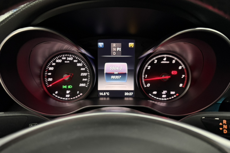 奔驰C级(进口) 2016款 C 200 轿跑版中控内饰15