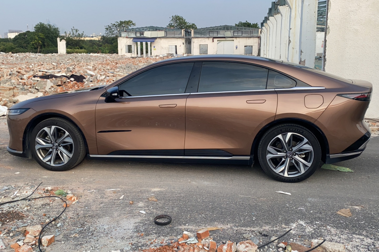 马自达EZ-6 2024款 增程200智尊版车身外观6005