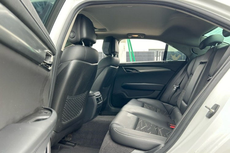 凯迪拉克ATS-L 2017款 28T 技术型中控内饰7004