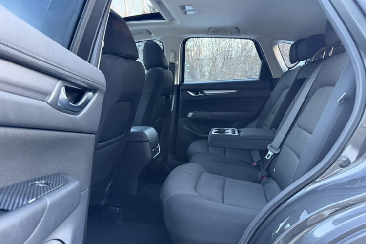 马自达CX-5 2020款 改款 2.0L 自动两驱智慧型局部细节9011