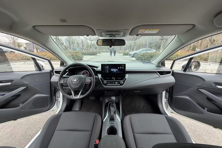 丰田 雷凌 2023款 TNGA 1.5L CVT领先版中控内饰7004