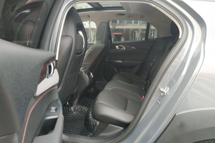 领克02 2019款 1.5T DCT两驱劲Pro版 国VI中控内饰7004