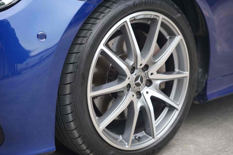 奔驰E级(进口) 2021款 E 260 轿跑车车身外观6009