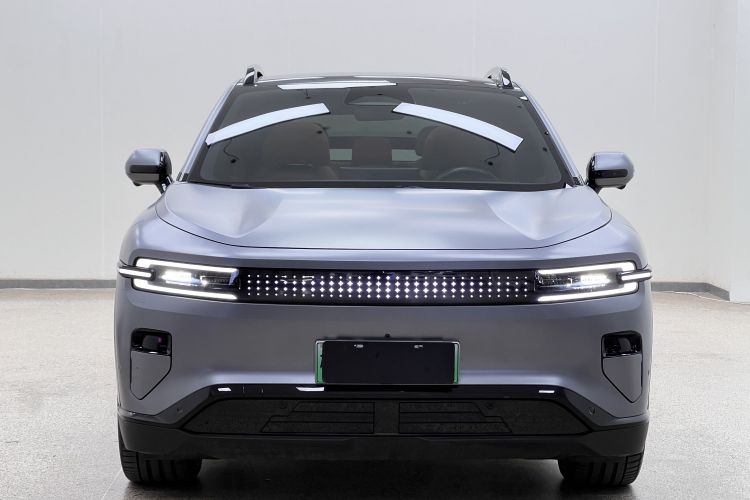 长安启源E07 2025款 纯电 四驱 90kWh Ultra高性能版车身外观6001