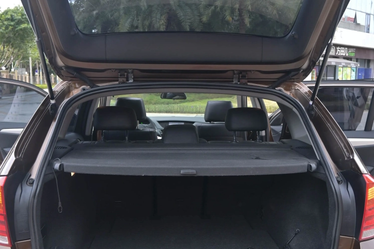 宝马X1 2013款 sDrive18i 手动型中控内饰7009