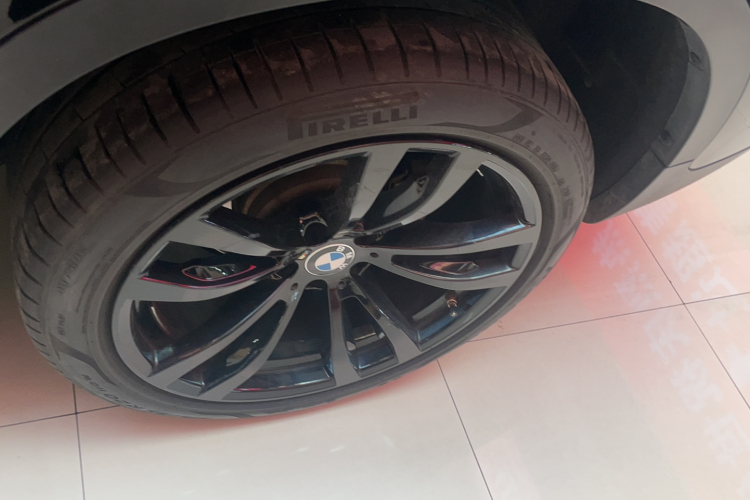 宝马X6（平行进口） 中控内饰7015