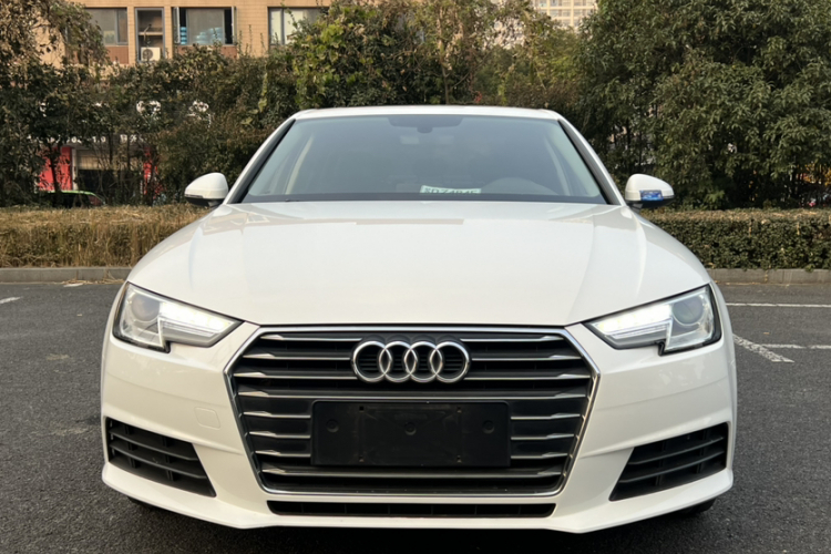 奥迪A4L 2017款 Plus 40 TFSI 进取型车身外观6006