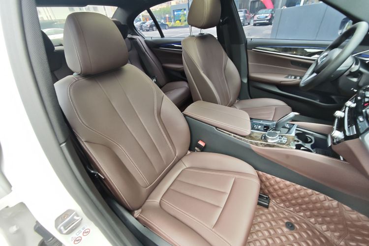 宝马5系 2019款 525Li M运动套装局部细节41