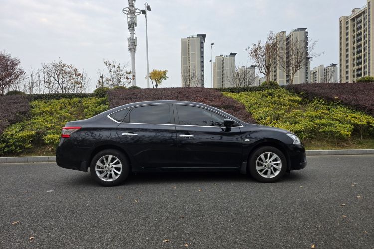 日产 轩逸 2014款 1.6XV CVT尊享版车身外观6004