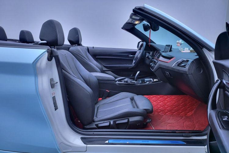 宝马2系(进口) 2018款 220i 敞篷轿跑车 运动设计套装中控内饰7002