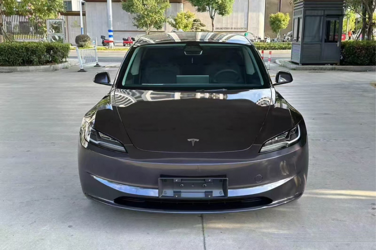 特斯拉 Model 3 2023款 后轮驱动版车身外观6001