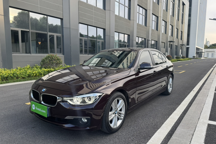 宝马3系 2017款 320Li 时尚型车身外观1