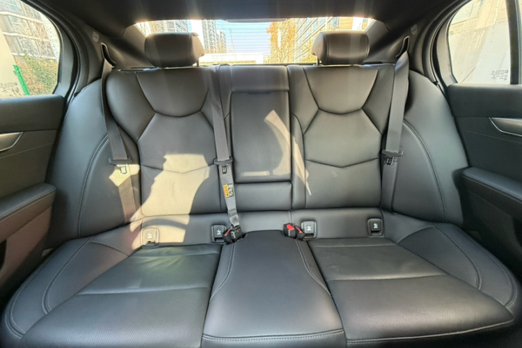 凯迪拉克CT5 2024款 28T 豪华型Pro中控内饰7008