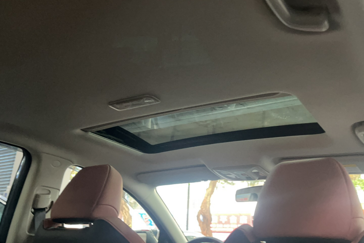 长安 逸动 2024款 PLUS 蓝鲸NE 1.4T GDI DCT高能版局部细节22