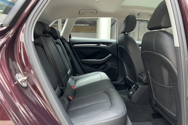 奥迪A3 2014款 Sportback 35 TFSI 自动舒适型中控内饰7004