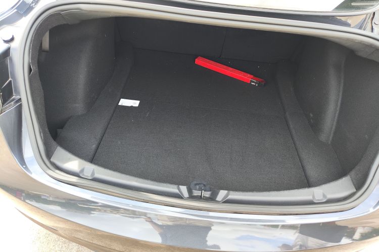 特斯拉 Model 3 2020款 改款 标准续航后驱升级版车身外观6008