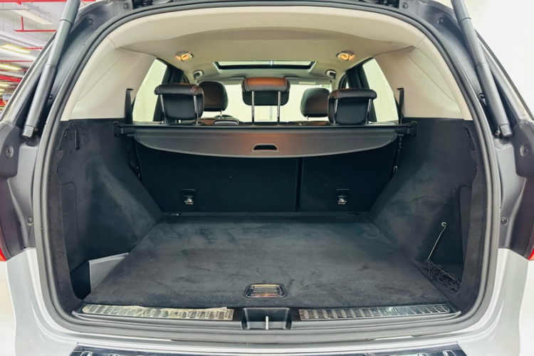 奔驰M级 2015款 ML 320 4MATIC局部细节23