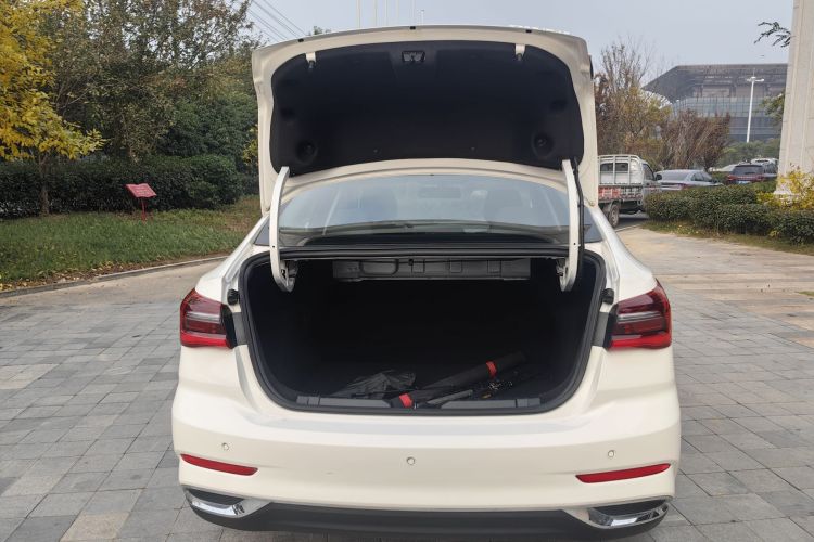 福特 福睿斯 2021款 1.5L 自动钻石版车身外观6010