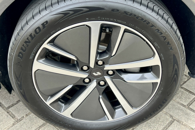 理想汽车 理想L6 2024款 Pro车身外观6001