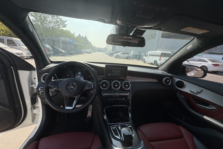 奔驰GLC轿跑 2017款 GLC 200 4MATIC 轿跑SUV中控内饰7003