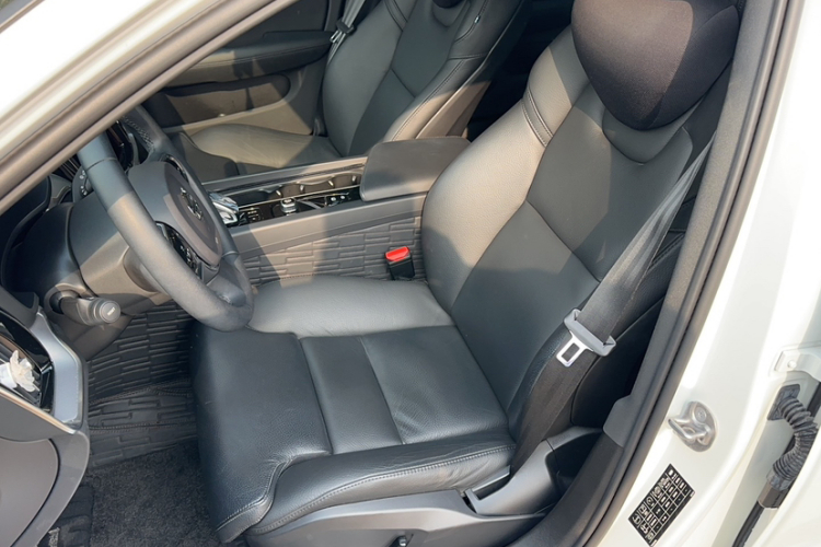 沃尔沃S60 2023款 B4 智远豪华版中控内饰7001