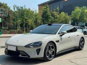 小米汽车 小米SU7 2024款 四驱超长续航高阶智驾Max版