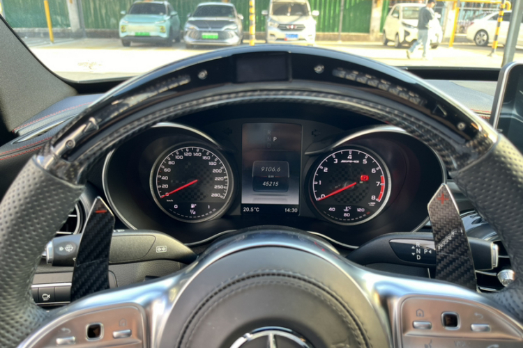 奔驰C级AMG 2017款 AMG C 43 4MATIC 特别版中控内饰15