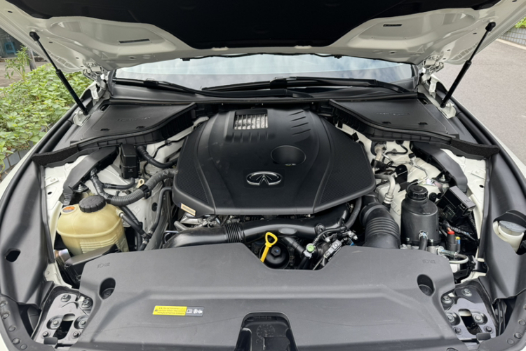 英菲尼迪Q50L 2018款 2.0T 舒适版 国VI局部细节24