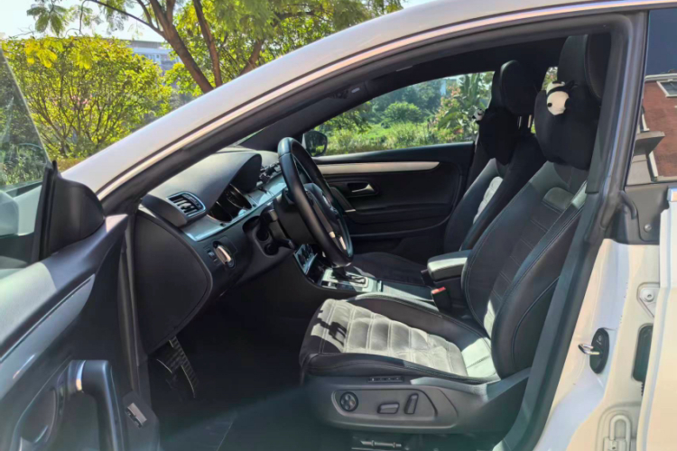 一汽-大众CC 2018款 1.8TSI 尊贵型中控内饰7005