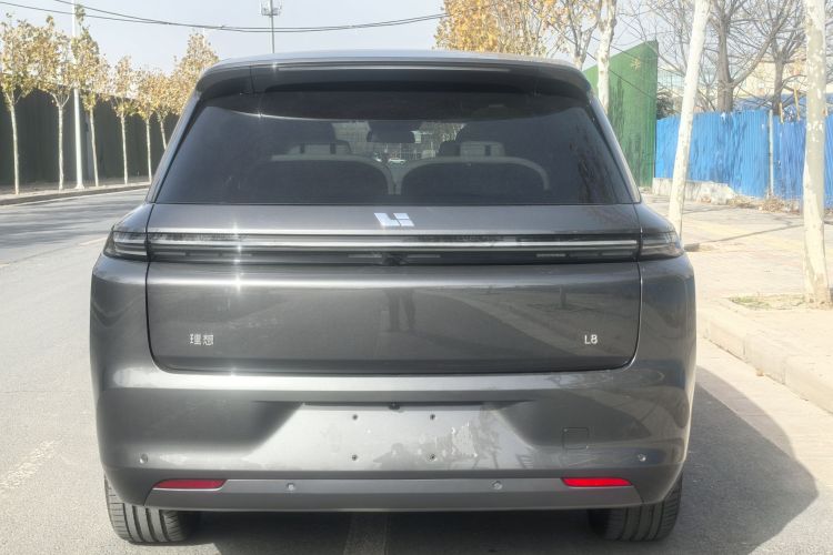 理想汽车 理想L8 2024款 Ultra车身外观6005