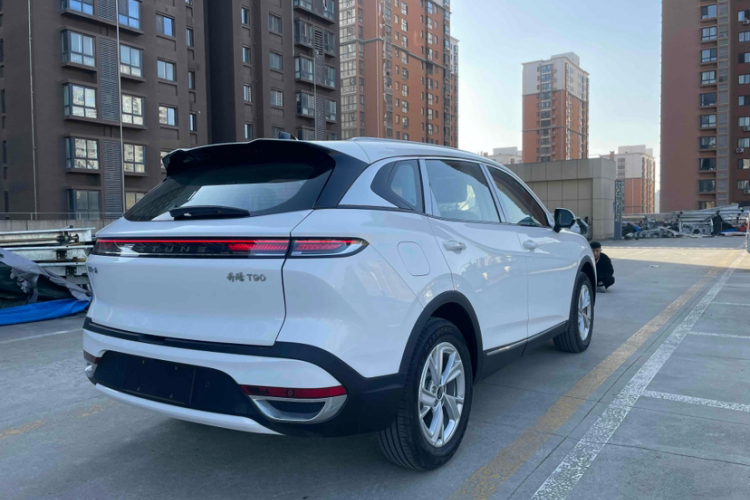 奔腾T90 2023款 1.5T DCT 自动豪华型车身外观6007