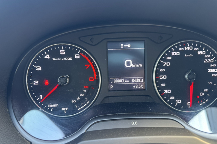 奥迪A3 2017款 Sportback 35 TFSI 运动型中控内饰15